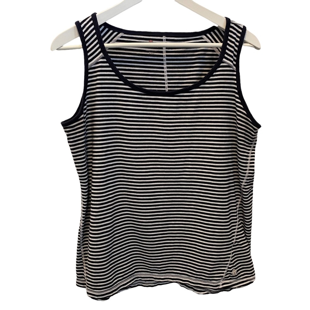 Talbots size 2XP navy blue and white stripe tank top